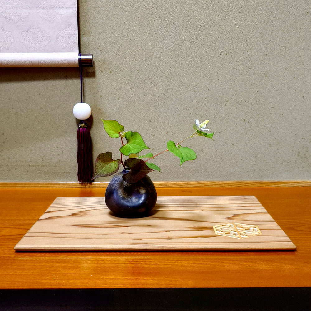 Artisanat Kumiko « Hamaguriba » Planche fine pour vase à fleurs/Support de fleurs/Cèdre/Ustensiles de cérémonie du thé