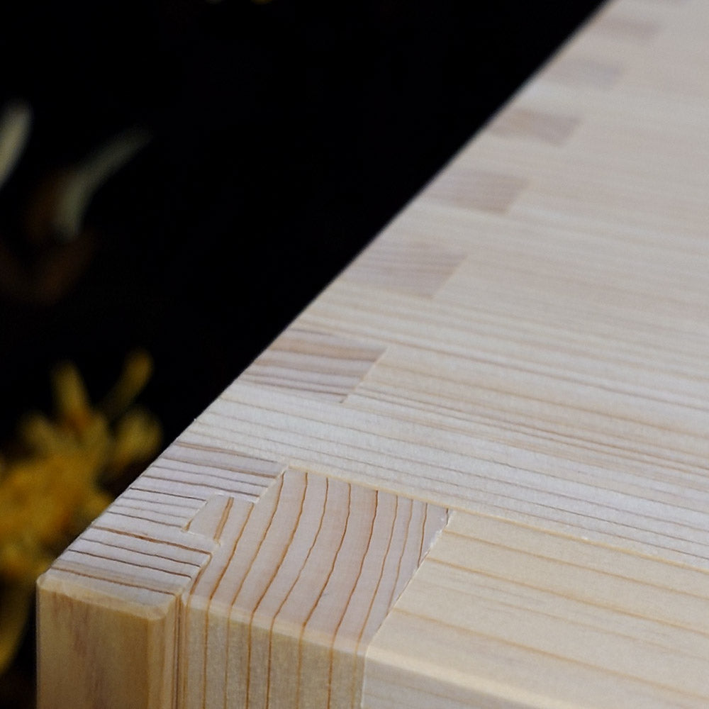 Présentoir de bols à matcha avec kumiko *en forme de V*