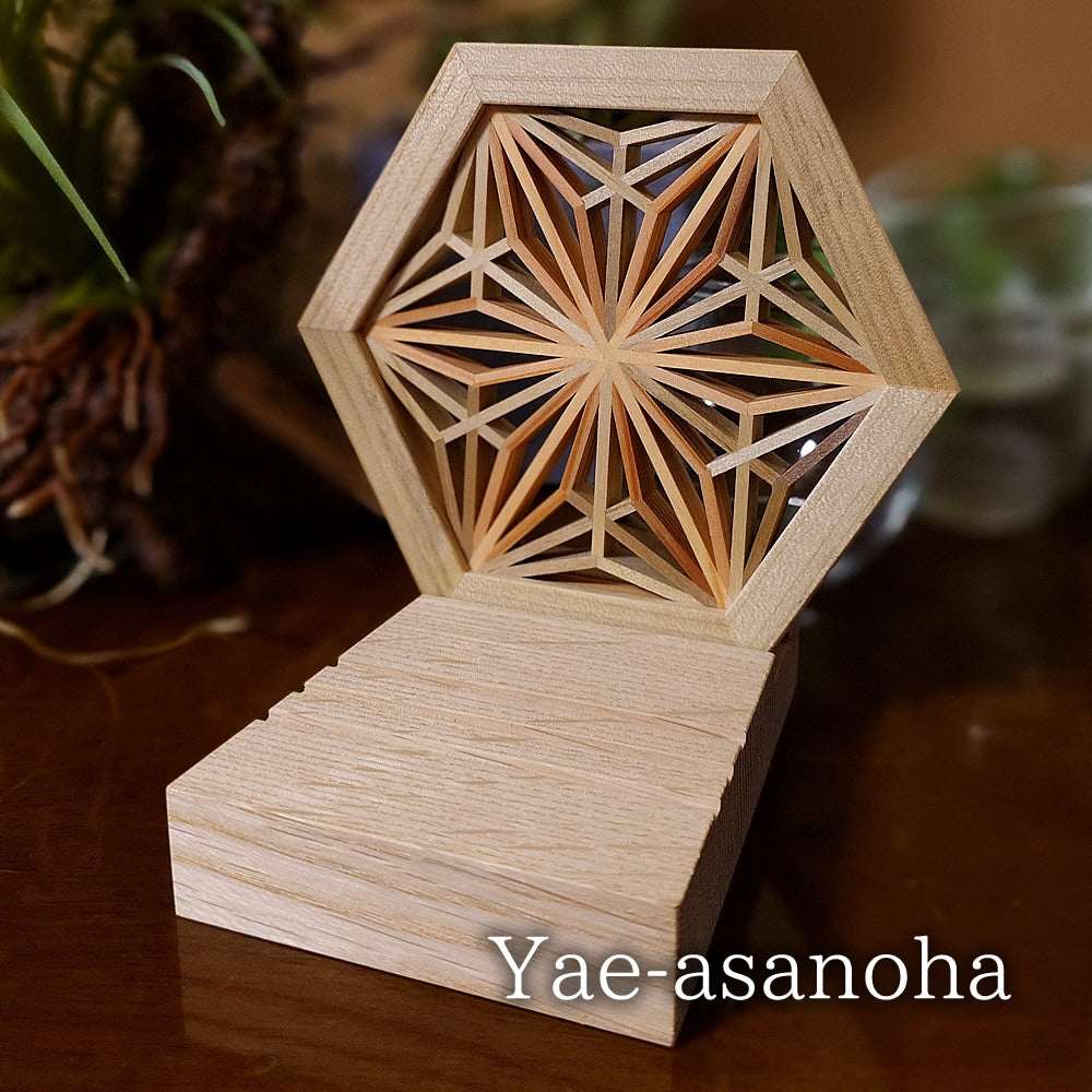 Kumiko Smartphone Stand - Type B -