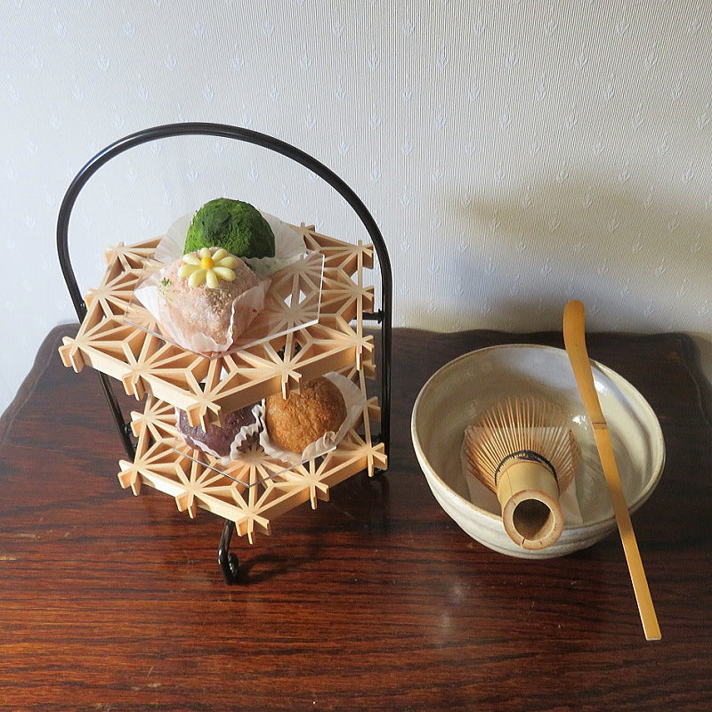 Kumiko cake stand