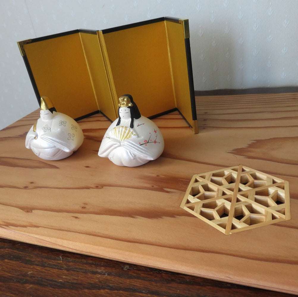 Kumiko craft "Hamaguriba" Thin board for flower vase/Flower stand/Cedar/Tea ceremony utensils