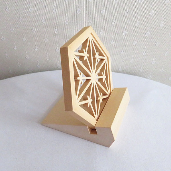 Kumiko craft smartphone stand *Unique hemp leaf*